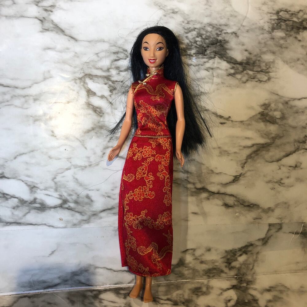 Rare 1997 mulan doll